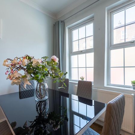 Spacious Comfy 2Br Flat Лондон Екстериор снимка